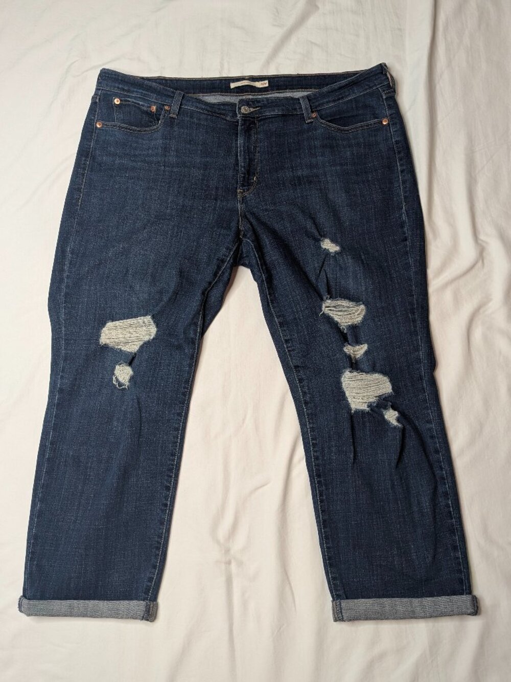 Levi's Womens Distressed Jeans, Medium wash, Size 20W
